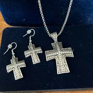 Montana Silversmiths Cross Necklace/earring Set